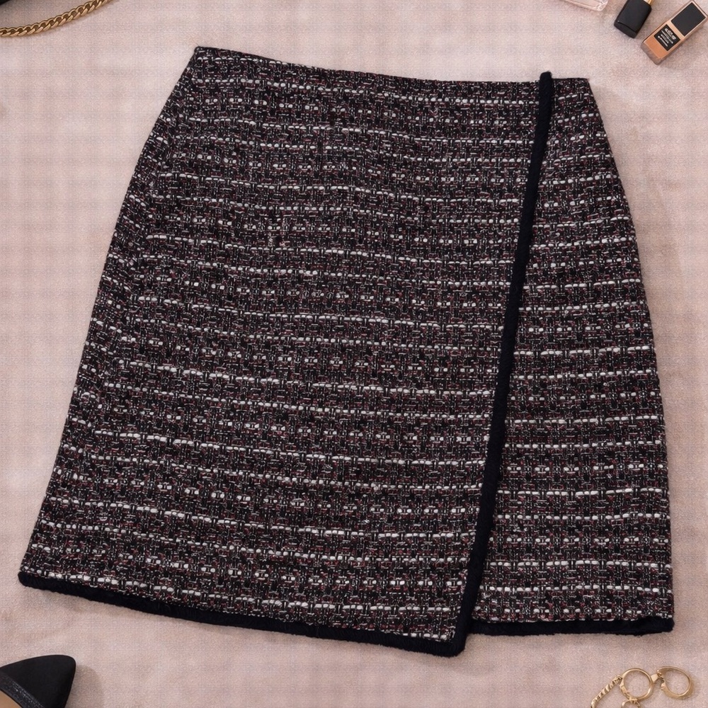 LOFT Tweed Mini Skirt Size 10 Black Red White Wrap Detail